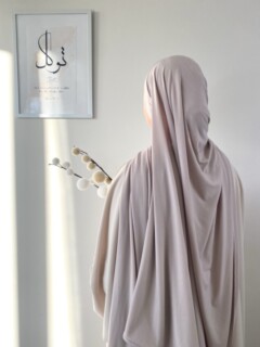 Ready To Wear - جيرسي ساندي بريميوم بيج - Hijab