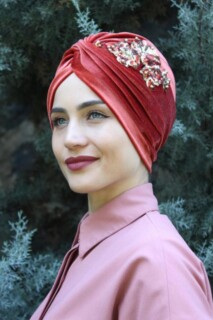 المخملي المطرز بالترتر - Hijab