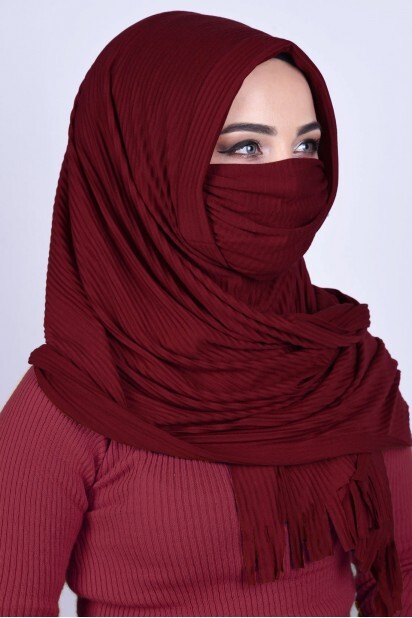 Masked Shawl Claret Red - 100285341 - 