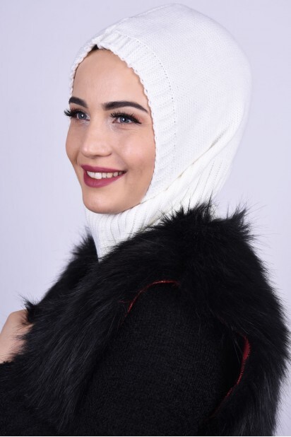 بيريه صوف محبوك أبيض - 
