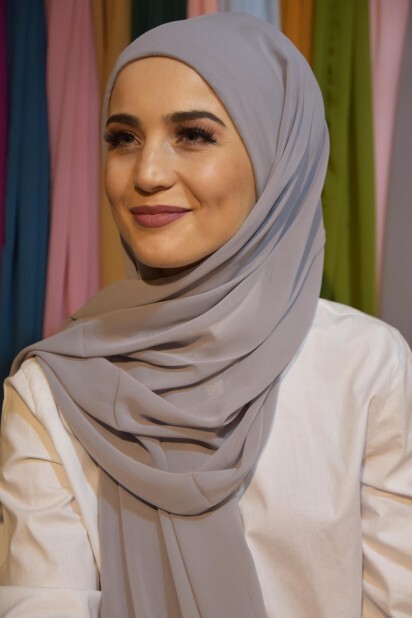 Ready Made Bonnet Practical Shawl Gray - 100285528 - 