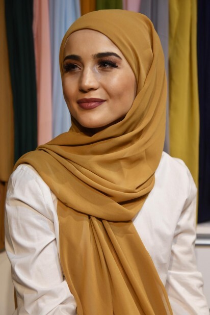 Ready Practical Bonnet Shawl Caramel - 100285532 - 