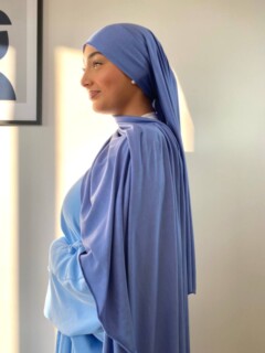 جيرسي بريميوم أزرق متوسط - Hijab