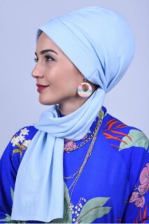 قبعة مزينة برباط أزرق فاتح - 