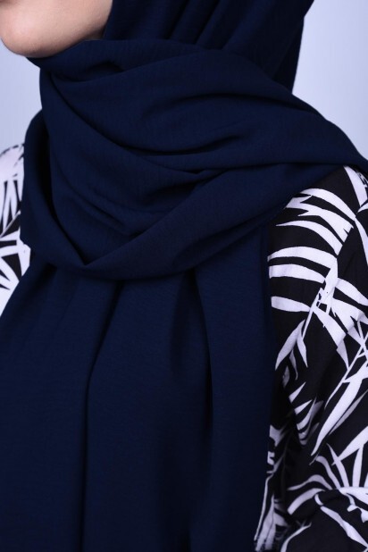 Aerobin Shawl Navy - 100282845 - 