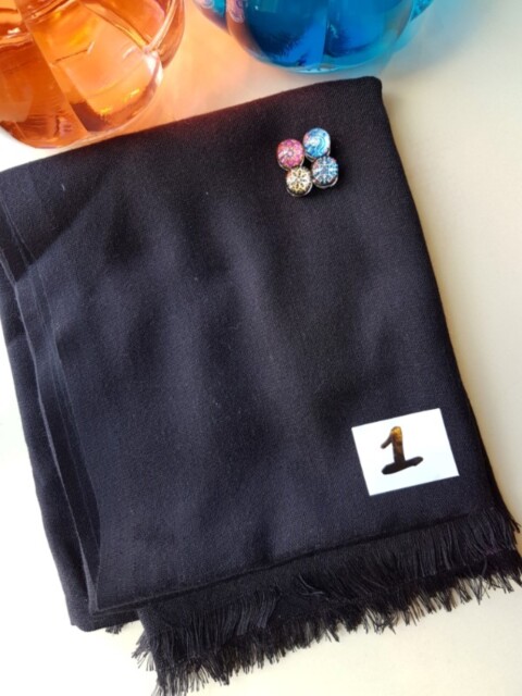 Black / code: 2-01 - 