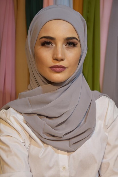 Ready Made Bonnet Practical Shawl Gray - 100285528 - 