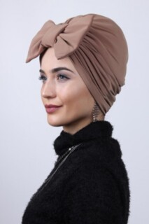 Two Way Bonnet Tan With Filled Bow